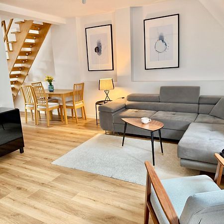 Apartament Pietrowy W Centrum Klodzka Z Darmowym Parkingiem Клодзко Экстерьер фото