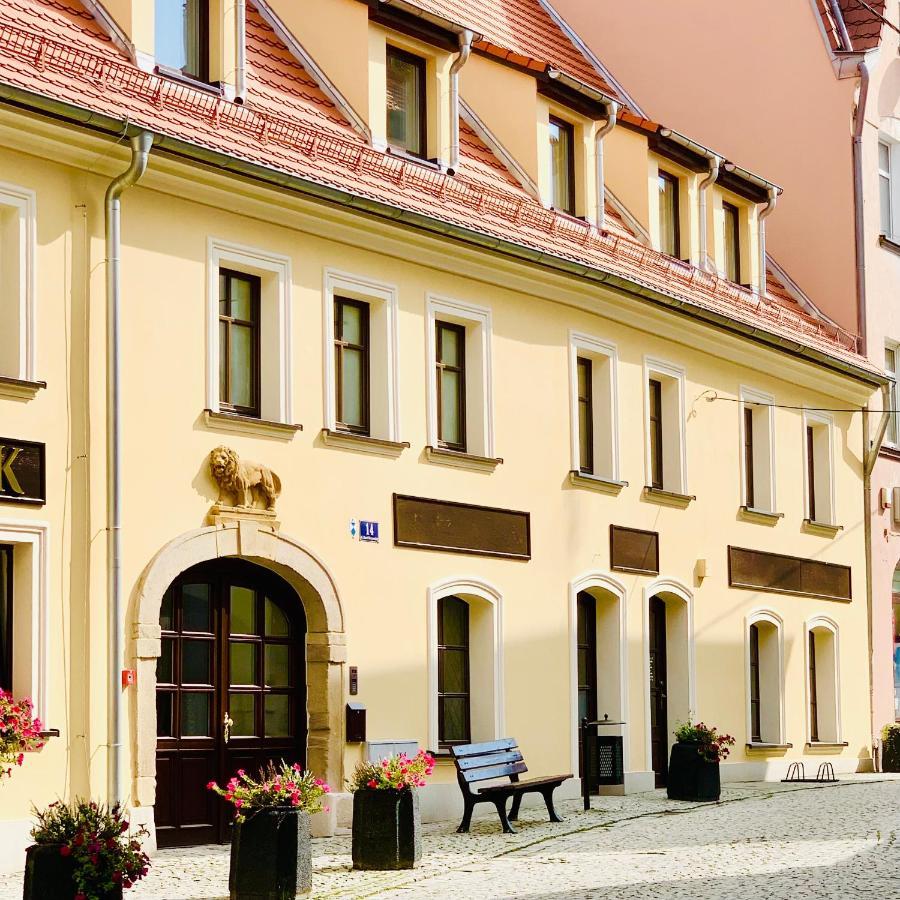 Apartament Pietrowy W Centrum Klodzka Z Darmowym Parkingiem Клодзко Экстерьер фото