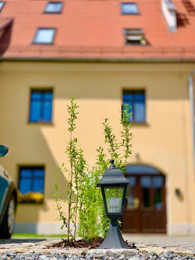 Apartament Pietrowy W Centrum Klodzka Z Darmowym Parkingiem Клодзко Экстерьер фото
