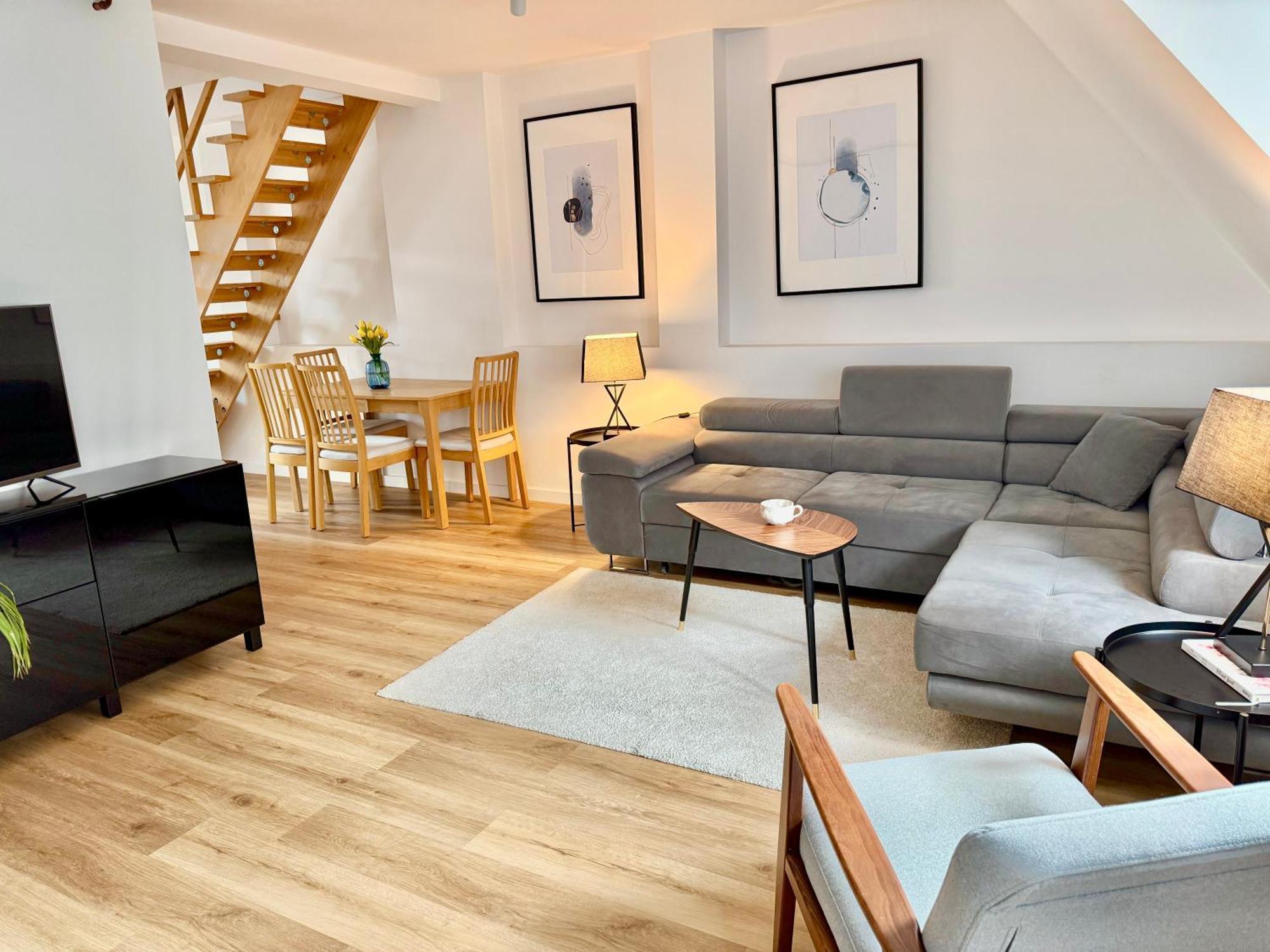 Apartament Pietrowy W Centrum Klodzka Z Darmowym Parkingiem Клодзко Экстерьер фото